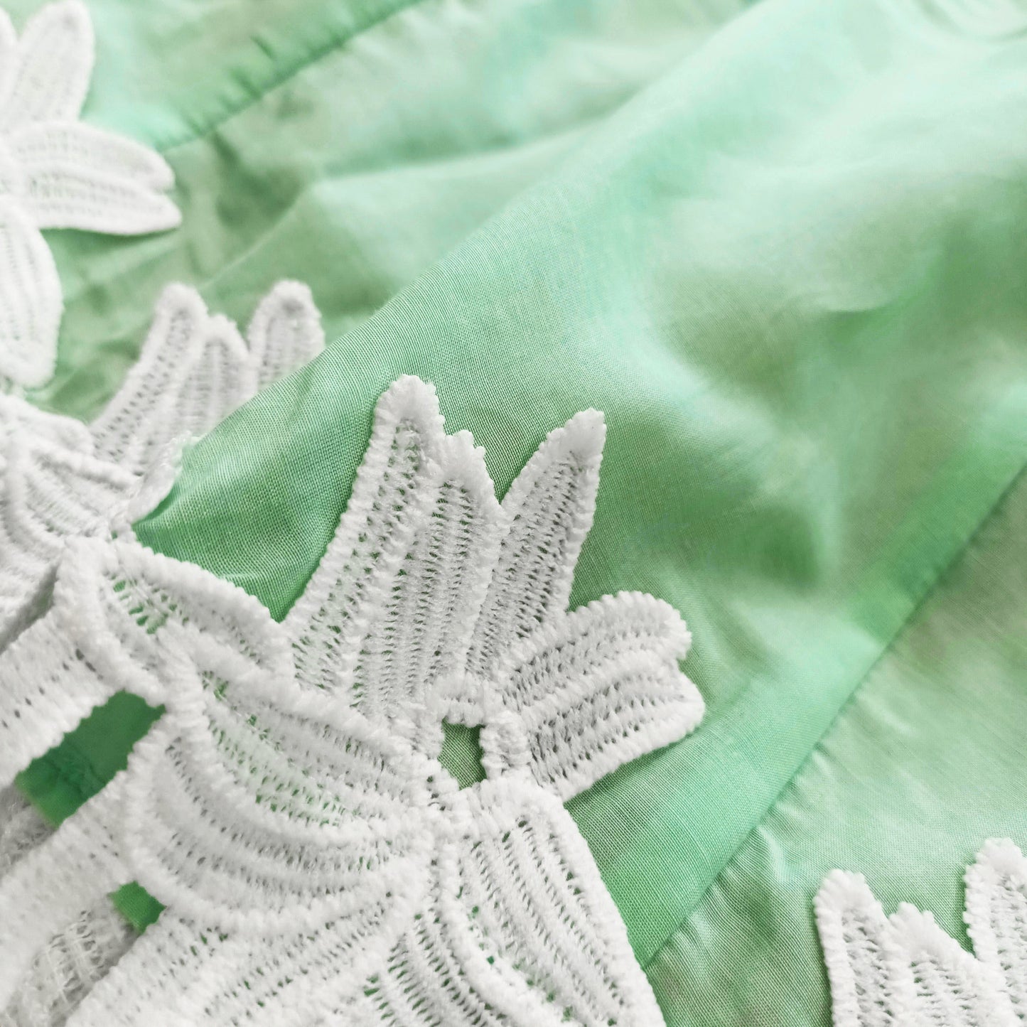 Candy color silk elastic waist lined skirt in bold white lace hem