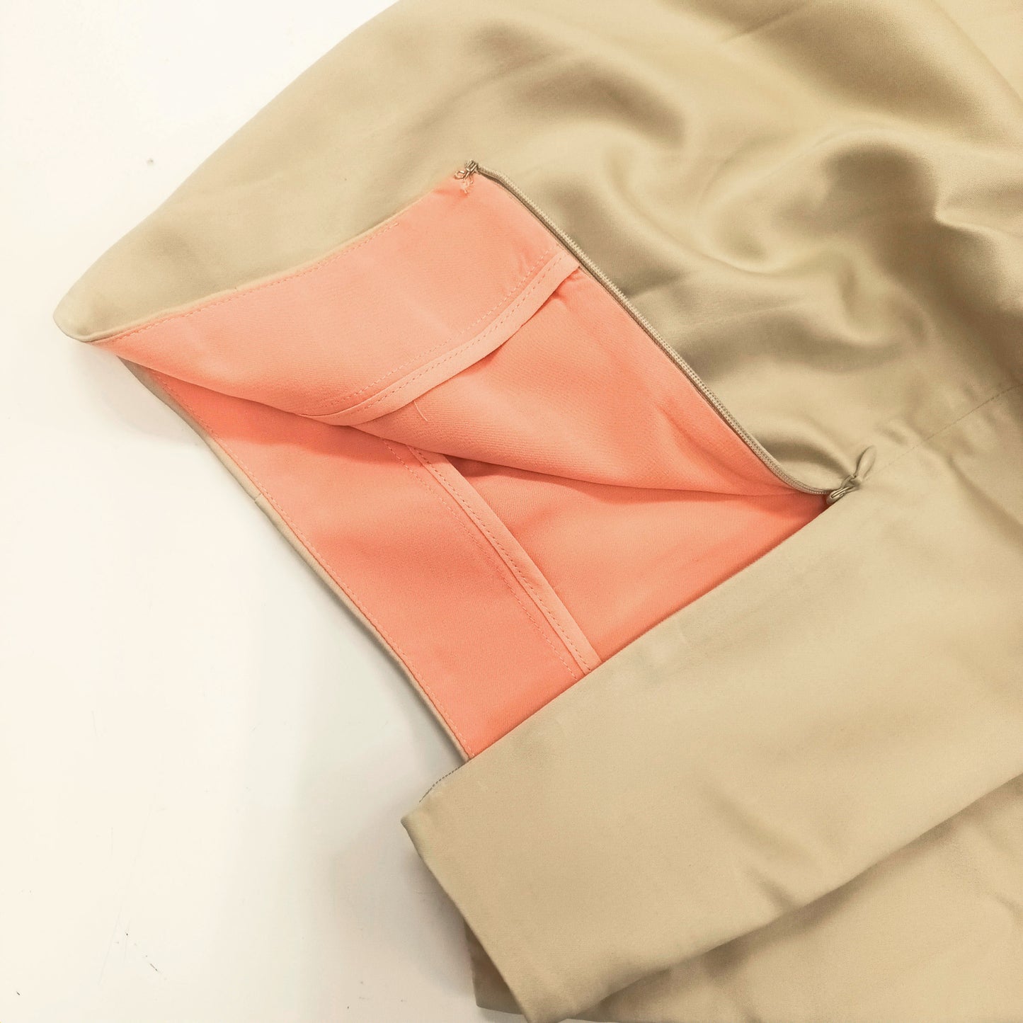 Ruffle hem full lined pencil skirt in Japan wool mix spandex