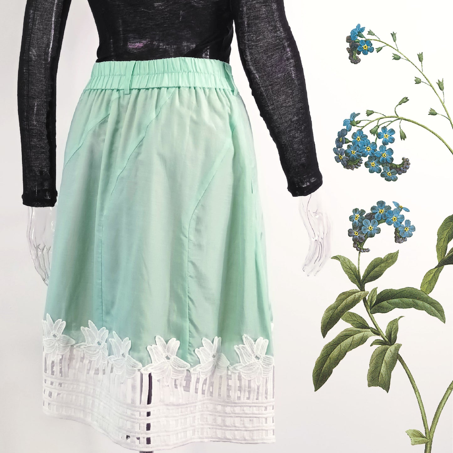 Candy color silk elastic waist lined skirt in bold white lace hem