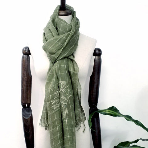 Embroidery window plaid pure linen scarf in Chinese poem line art pattern