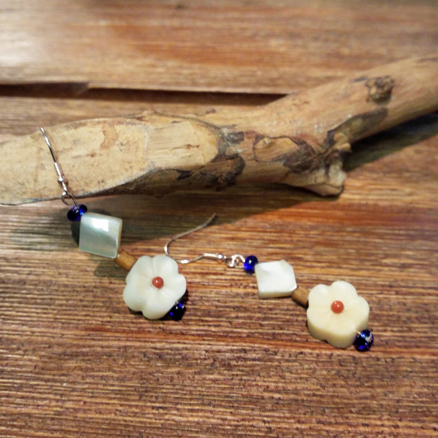 Nut Crafted 925 silver earrings