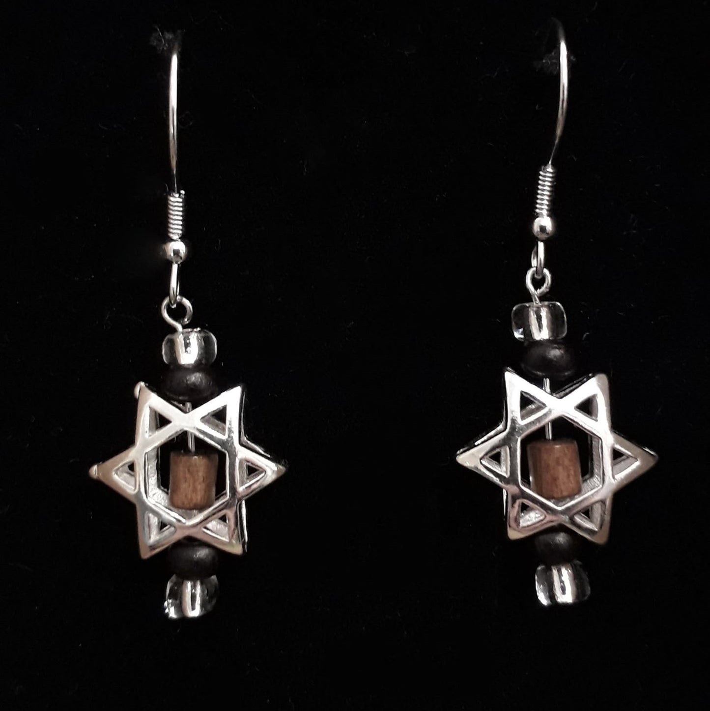 Nut Crafted 925 silver earrings