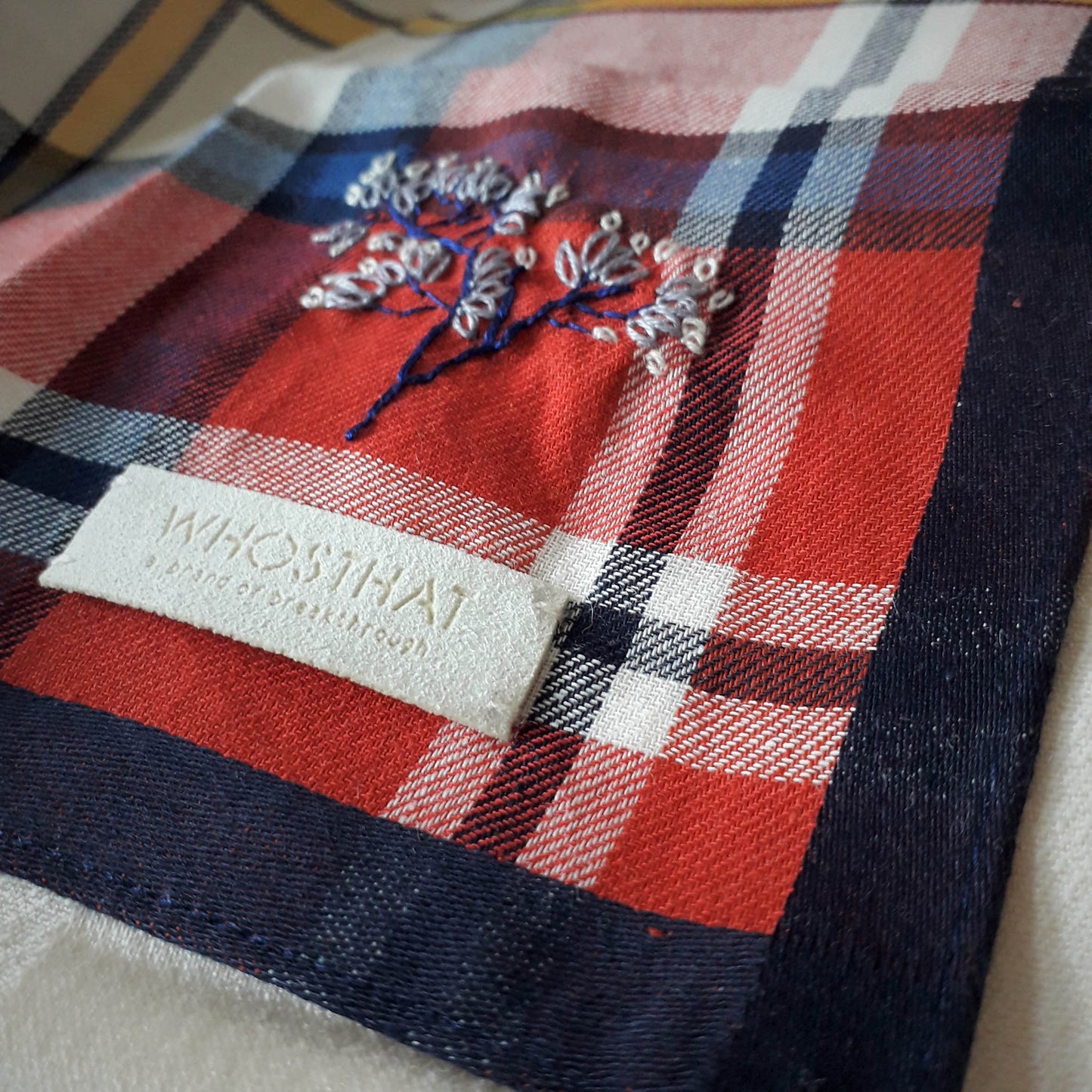 Hand embroidery pure cotton plaid handkerchief pocket square