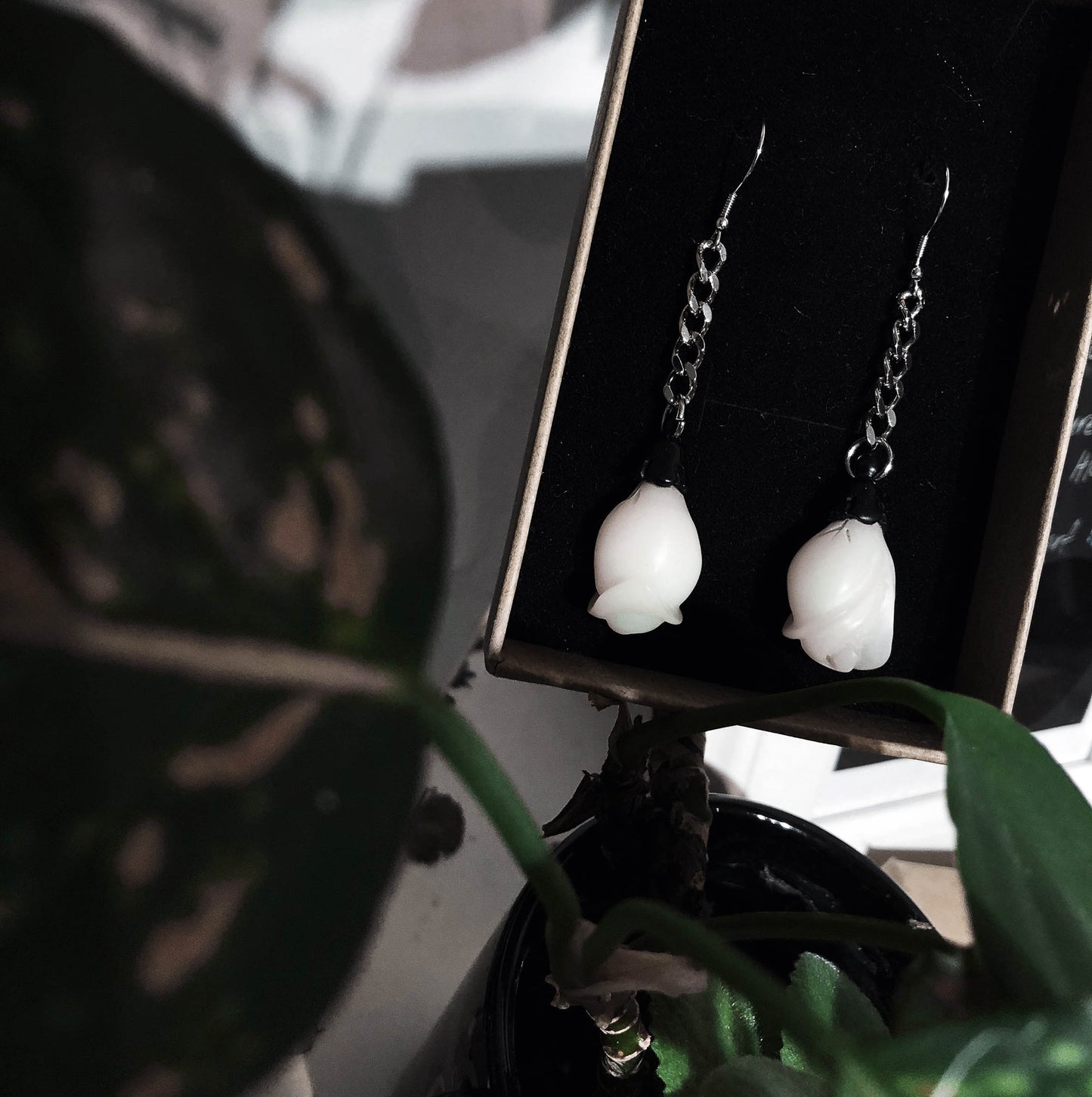 Nut Crafted 925 silver earrings