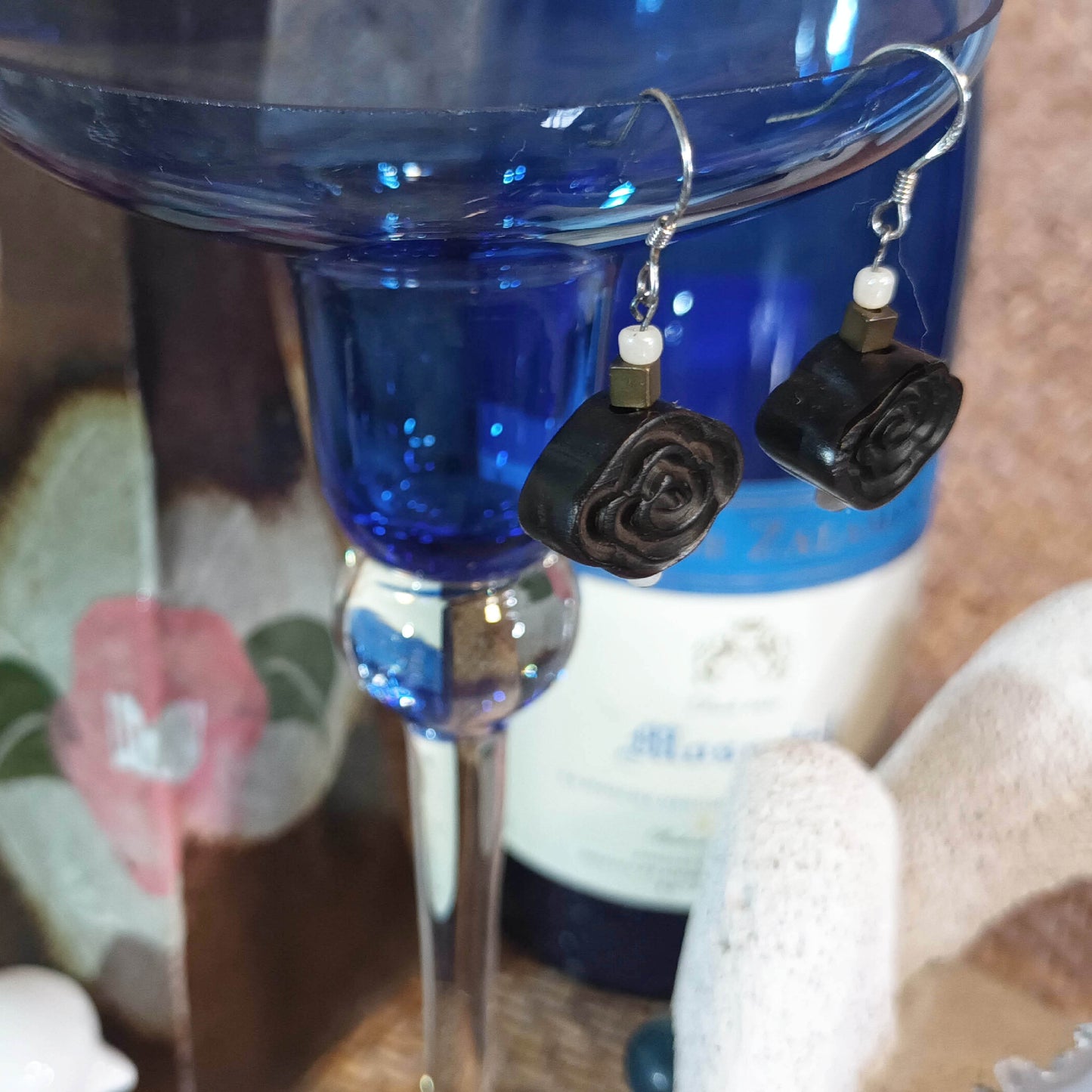 Scented black sandal wood crafted auspicious cloud 925 silver ear pins