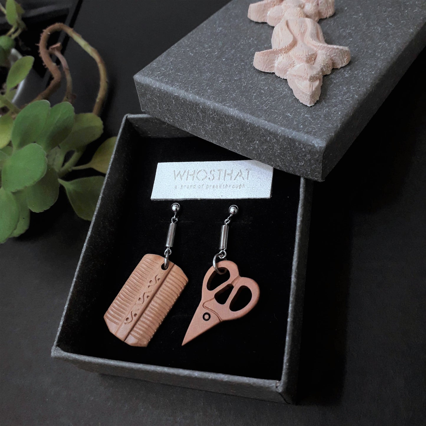 Scented peach wood crafted hair dressers' tools 925 silver rose gold plated earrings