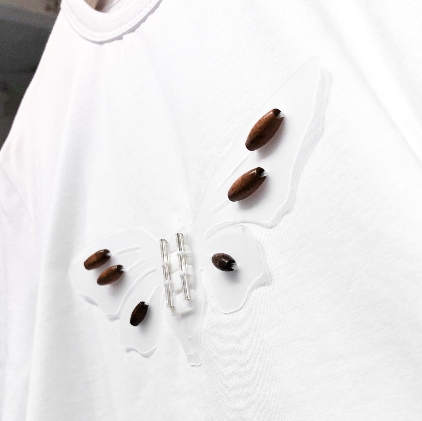 百搭手縫立體蝶圖案簡約直身棉彈高端 smart casual TEE