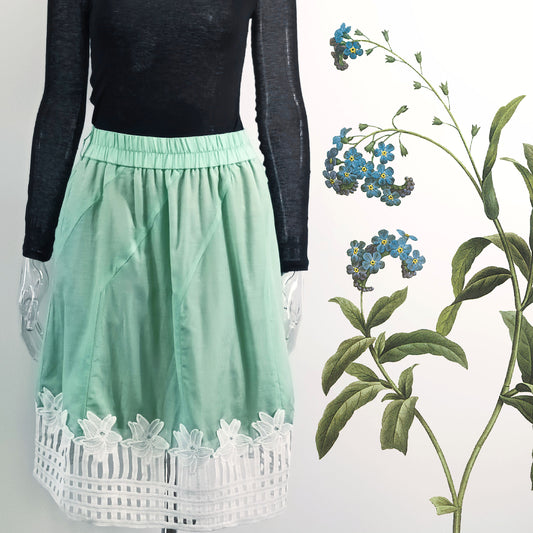 Candy color silk elastic waist lined skirt in bold white lace hem